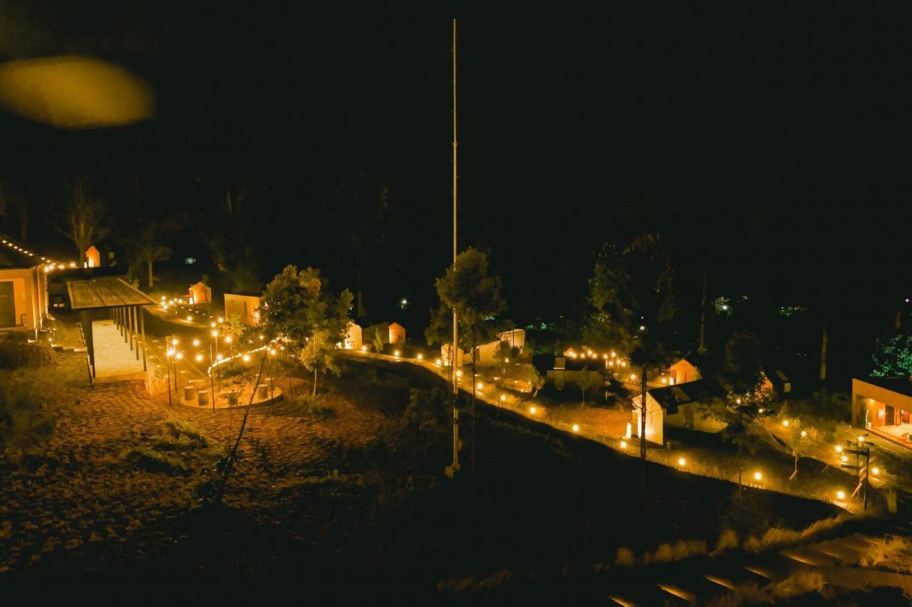 Bobocabin Gunung Mas, Puncak Tagalbato Exteriör bild