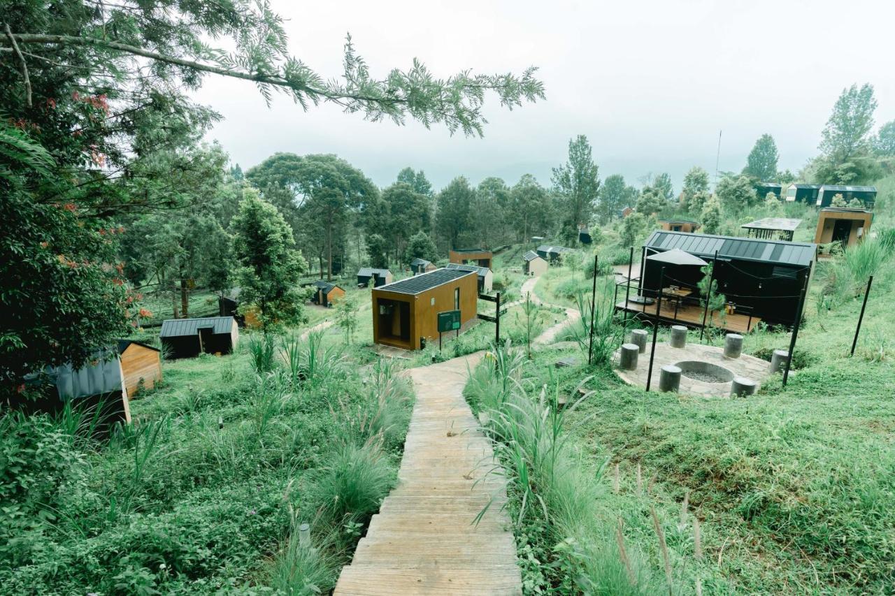 Bobocabin Gunung Mas, Puncak Tagalbato Exteriör bild